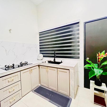 Quayside Cove Homestay - Corner House, Shah Alam Rimbayu Netflix Syok Tv Bbq Exterior foto